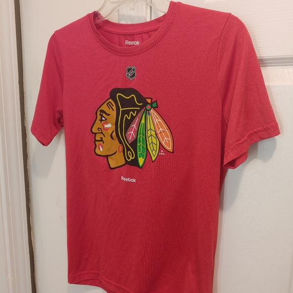 Patrick Kane #88 Chicago Blackhawks  Chief Head Logo Premier Red Jersey Tee - Picture 4 of 9